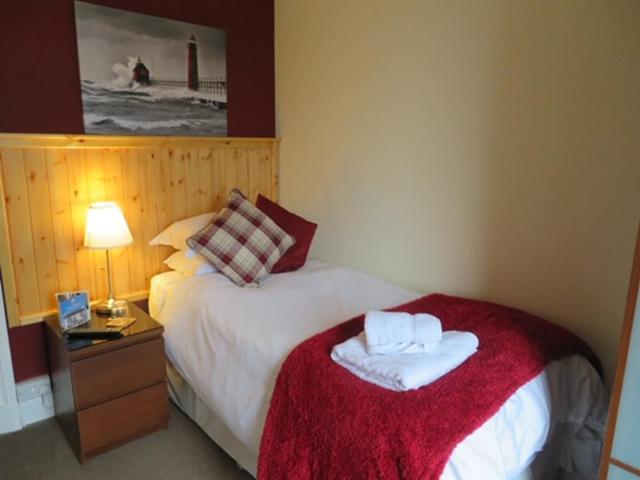 The Prince Llewelyn B&B Aberffraw ภายนอก รูปภาพ