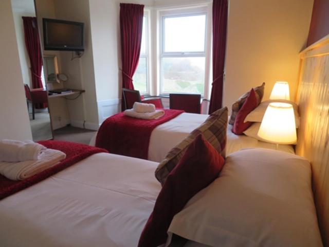 The Prince Llewelyn B&B Aberffraw ภายนอก รูปภาพ