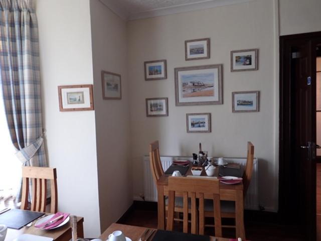 The Prince Llewelyn B&B Aberffraw ภายนอก รูปภาพ